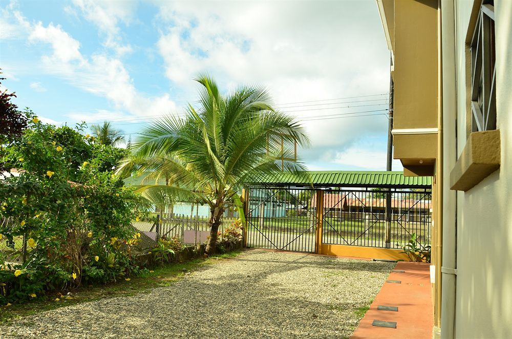 Apartamentos Herrera Puerto Jimenez Luaran gambar